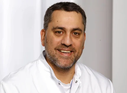 Dr. med. Bahman Gharavi