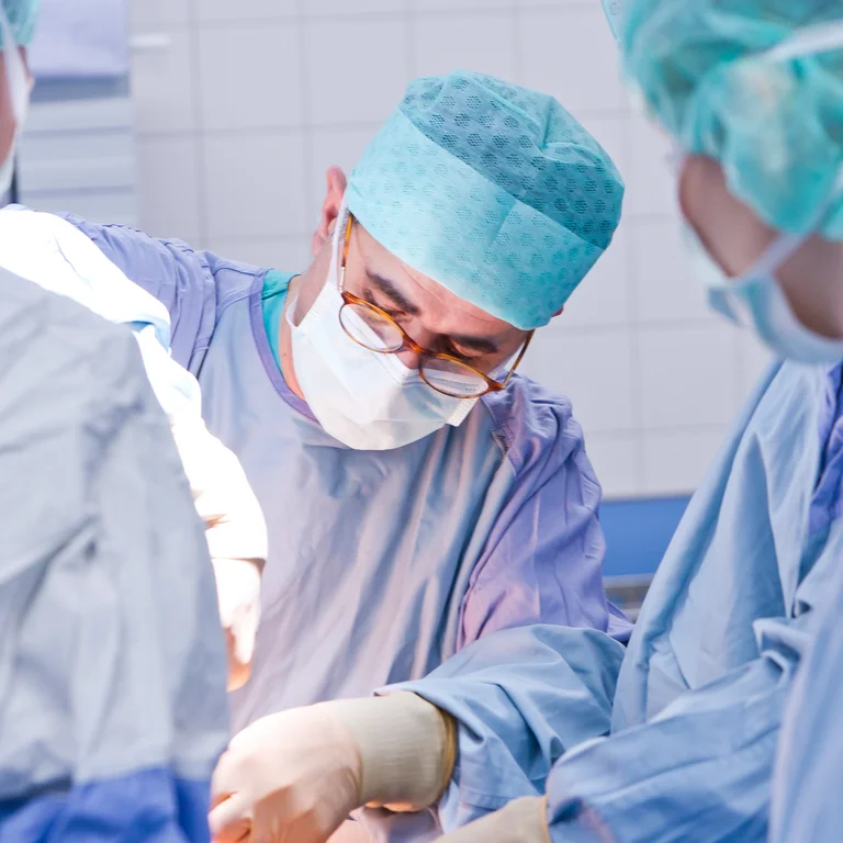 Die Kompetenz der Klinik für Allgemein- und Viszeralchirurgie des Marien Hospital Witten liegt in den Operationen bei Erkrankungen des gesamten Verdauungstraktes sowie des Bauchraumes.