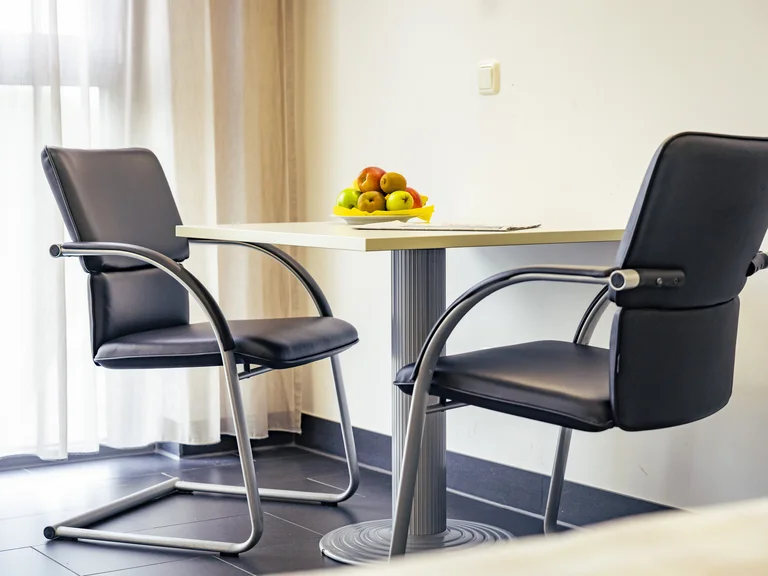 Sitzecke in einem Wahlleistungszimmer des Marien Hospital Witten