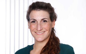 Dr. Stefanie Hakim