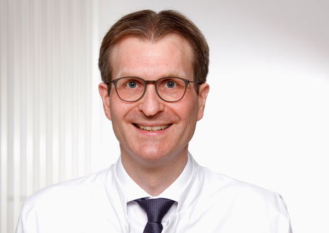 Priv.-Doz. Dr. med. Hans-Jörg Hippe