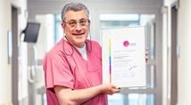 Dr. Bahman Gharavi, Chefarzt der Kinder- und Jugendklinik des Marien Hospital Witten, freut sich über die erneute Zertifizierung.