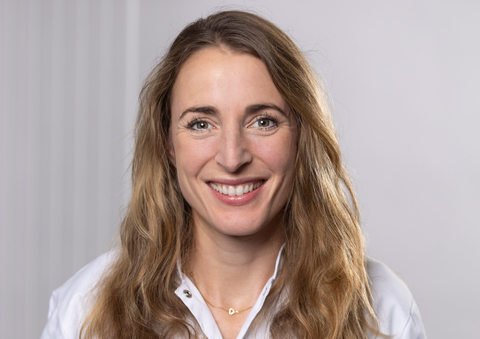 Porträtbild Anja Schröder